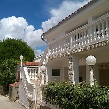 Apartmani Prpic 维尔 外观 照片