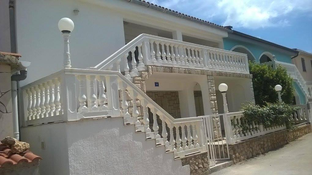 Apartmani Prpic 维尔 外观 照片